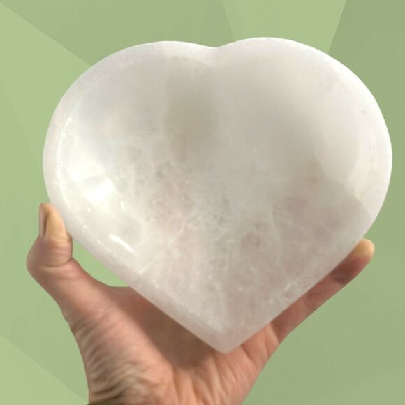 Selenite Charging Heart Shape Bowls Crystal Cleansing XL Huge Size Over 1.5 lbs. - Picture 1 of 7